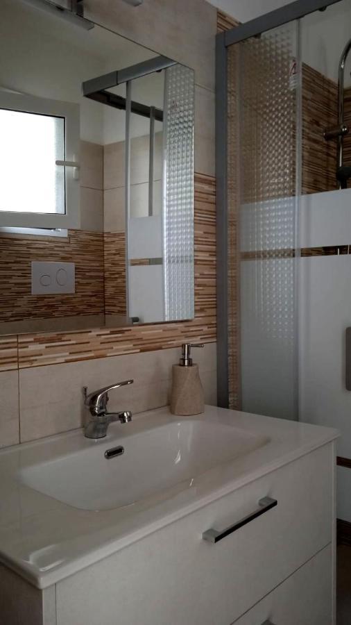 Happy Home - Mondello Palermo Bagian luar foto