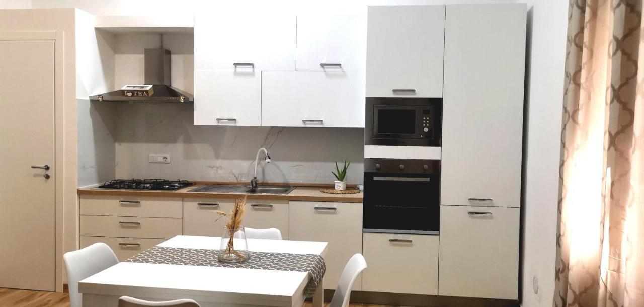 Happy Home - Mondello Palermo Bagian luar foto