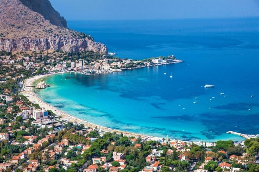 Happy Home - Mondello Palermo Bagian luar foto